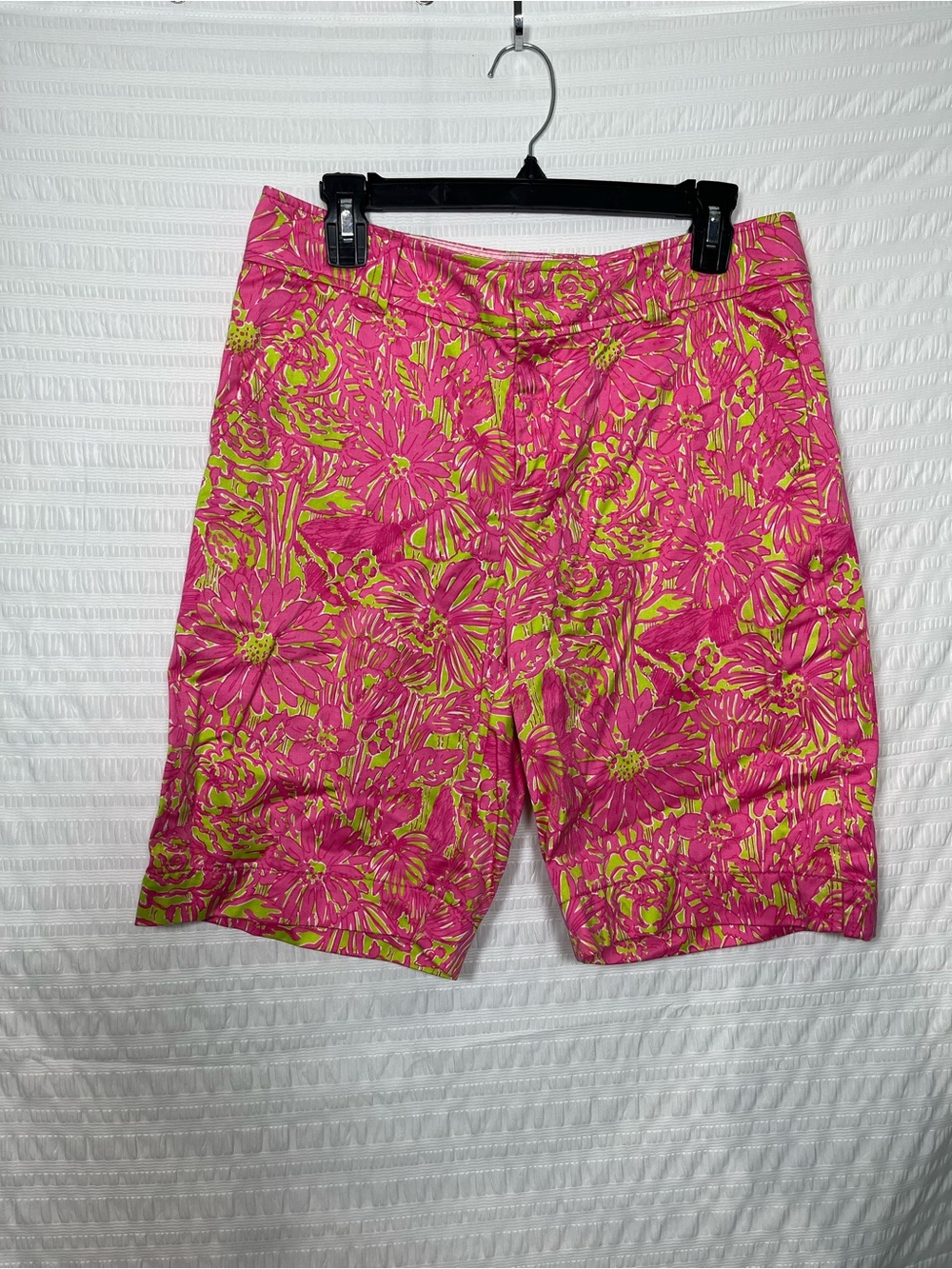 Lilly Pulitzer Women’s Pink and Green Floral Resort Fit Shorts Size 8